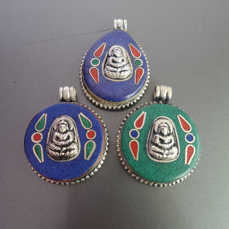 Ethnic Fashion Com - Ciondoli Amuleto Buddista Tibetano in Rame