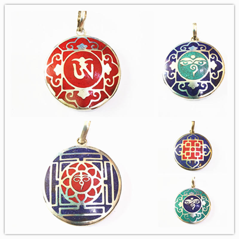 Ethnic Fashion Com - Ciondoli amuleto mandala in rame bianco