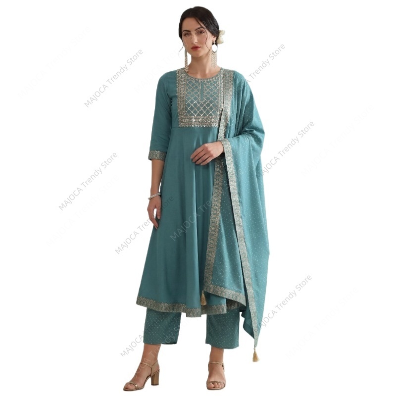 Completo Indiano Blu Pavone da - Salwar Kameez Set recensione e prezzo
