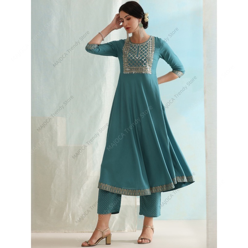 Completo Indiano Blu Pavone da - Salwar Kameez Set recensione e prezzo