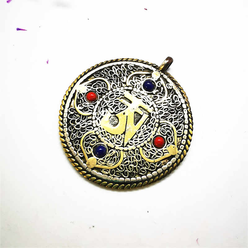 Tibet OM Amuleto Pendenti Gioi - Ethnic Fashion Com recensione e prezzo
